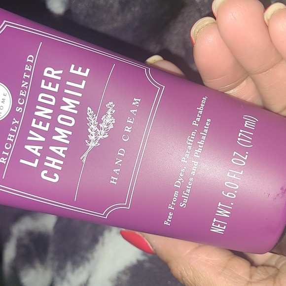 Lavender Chamomile Hand Cream - Picture 4 of 4